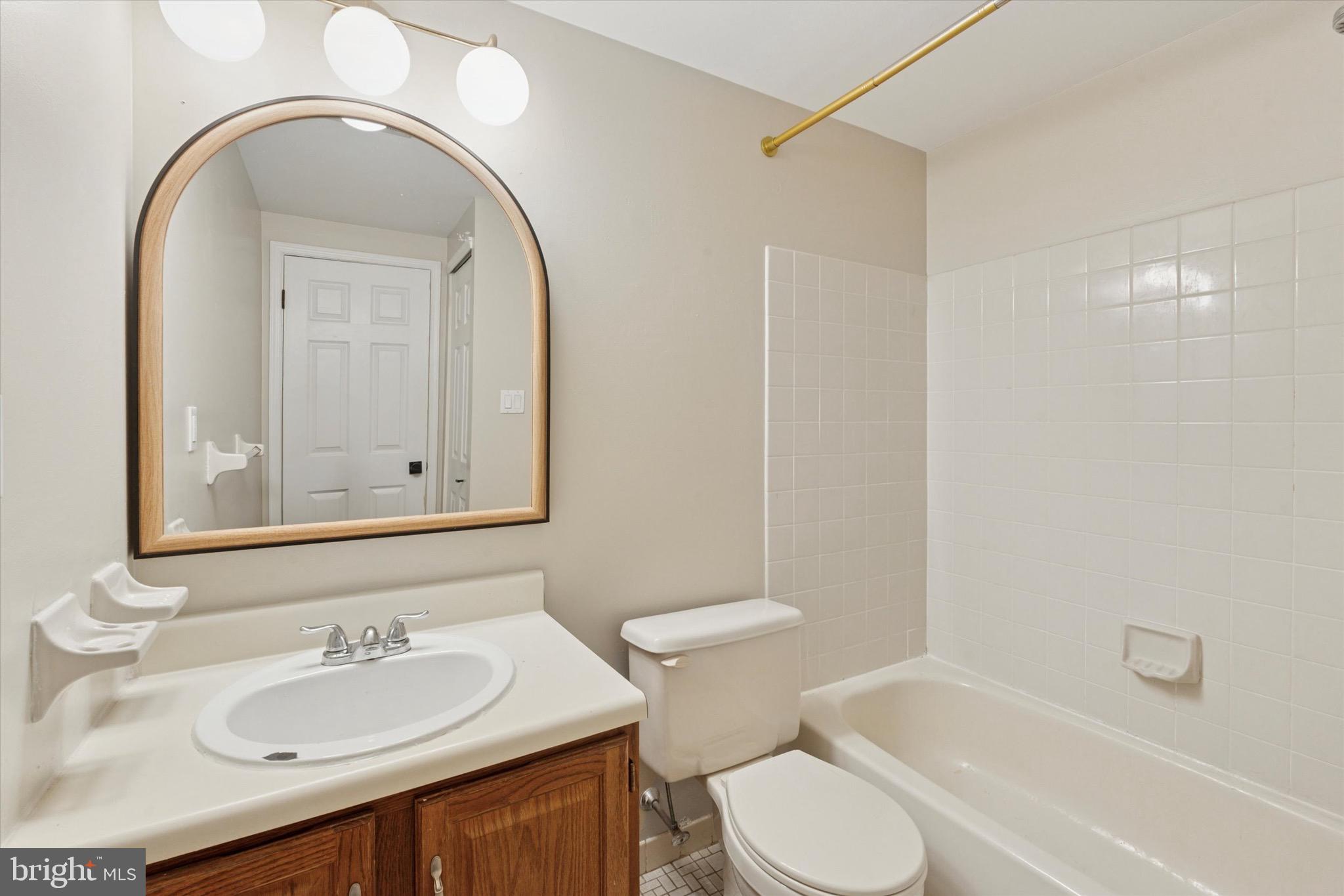 700 N PENNOCK STREET C102