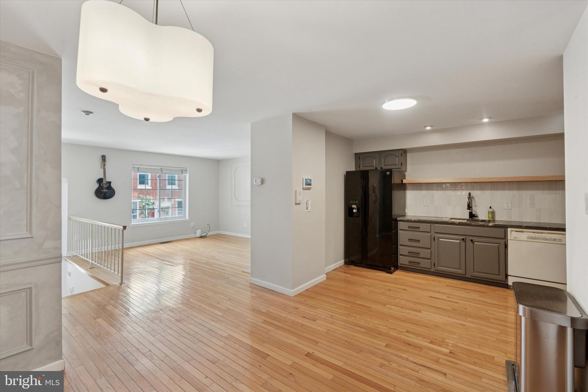 700 N PENNOCK STREET C102