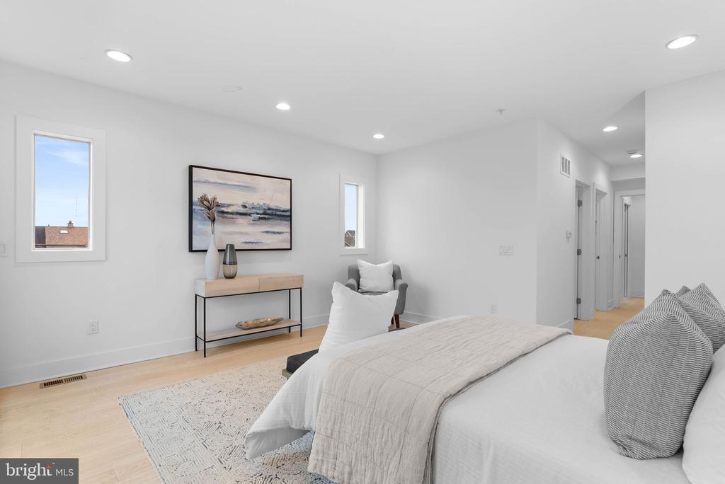 740 S COLUMBUS BOULEVARD 50