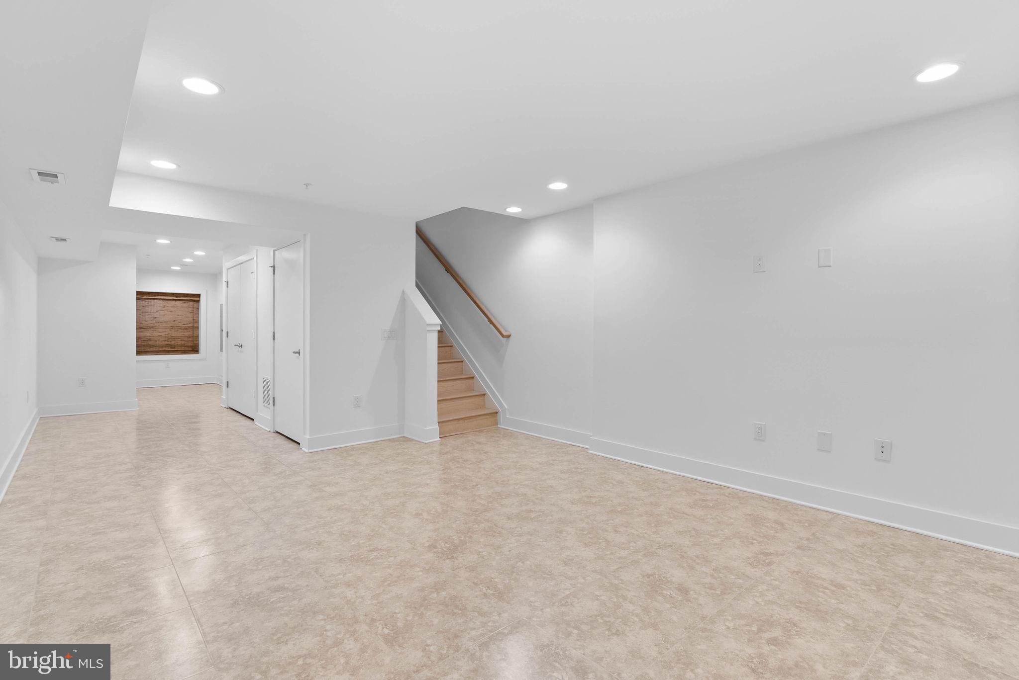 740 S COLUMBUS BOULEVARD 50