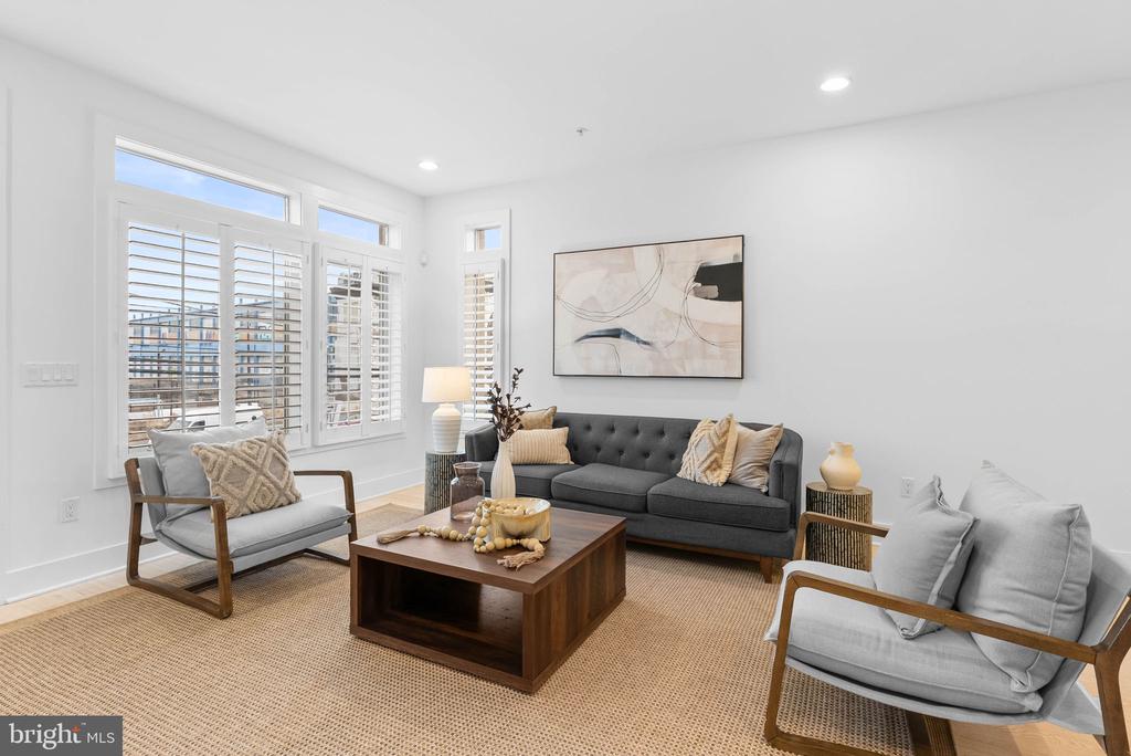 740 S COLUMBUS BOULEVARD 50