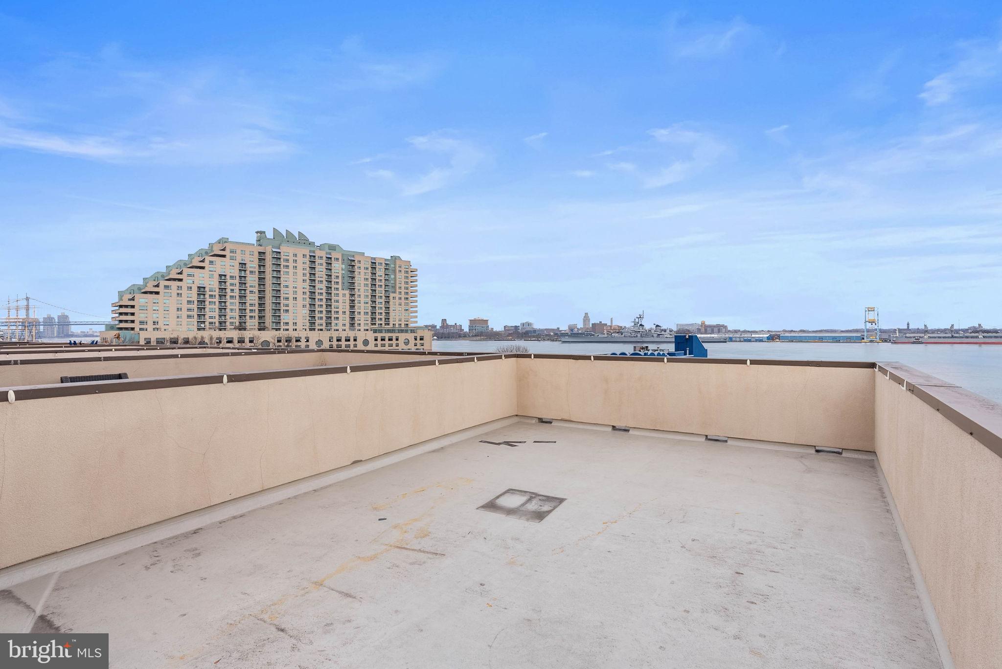 740 S COLUMBUS BOULEVARD 50