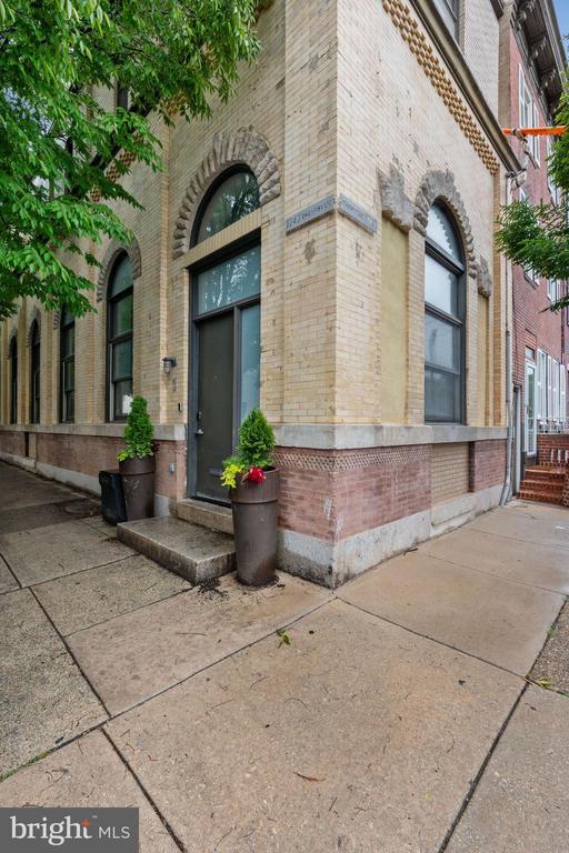 1747 CHRISTIAN STREET Unit: 1
