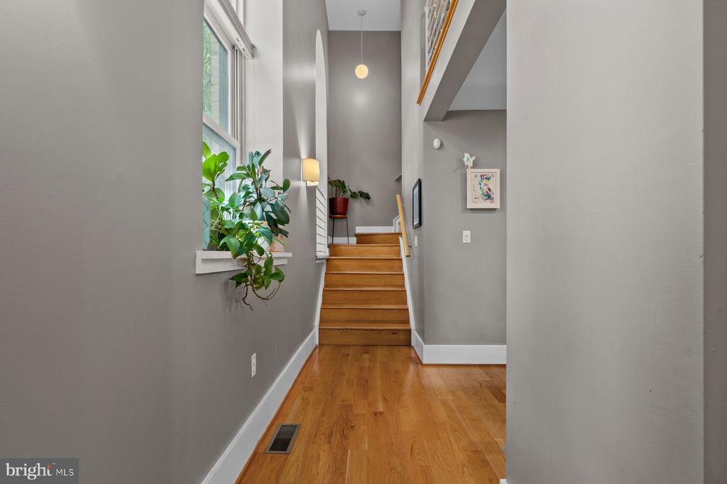 1747 CHRISTIAN STREET Unit: 1