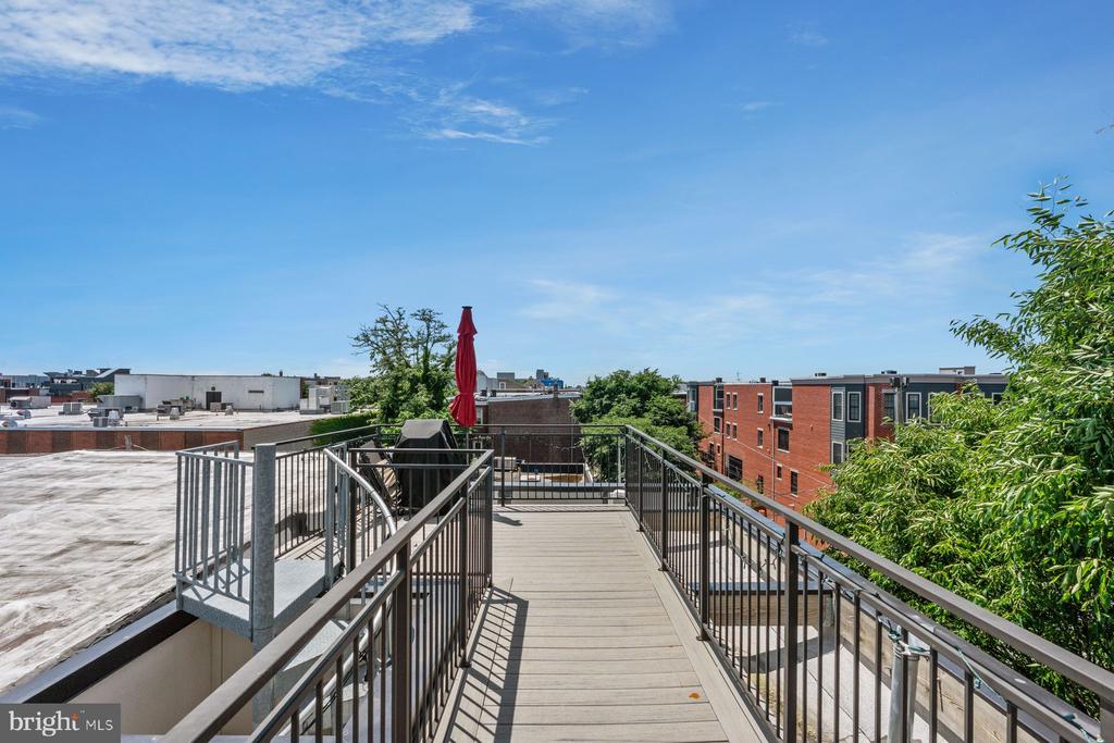 1747 CHRISTIAN STREET Unit: 1