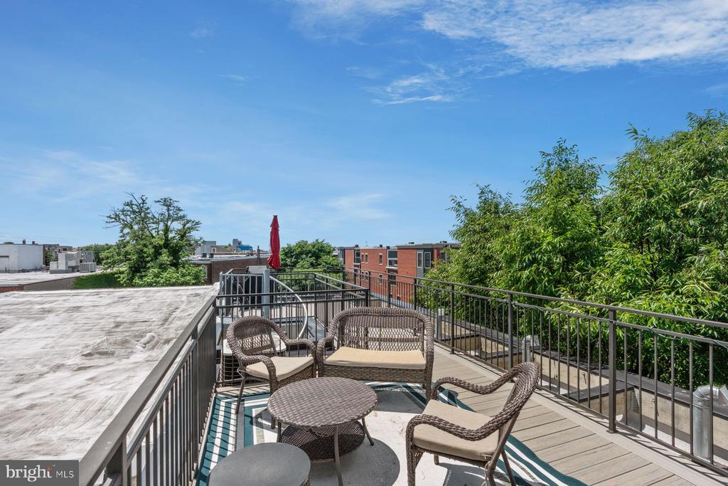 1747 CHRISTIAN STREET Unit: 1