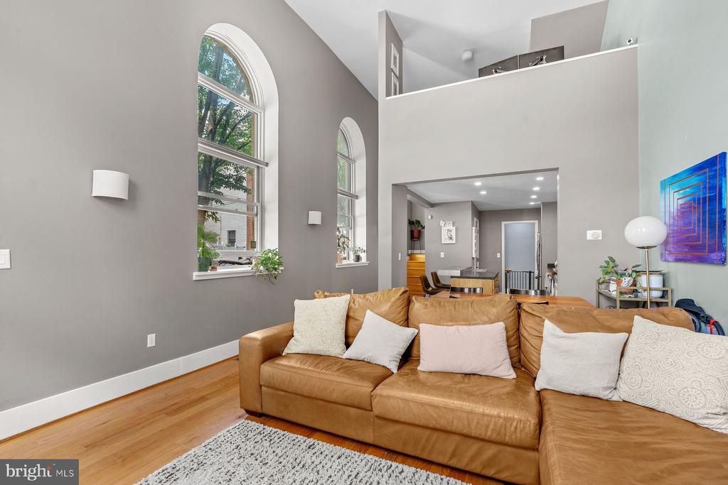 1747 CHRISTIAN STREET Unit: 1