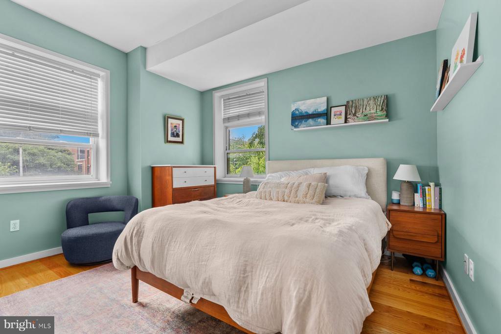 1747 CHRISTIAN STREET Unit: 1