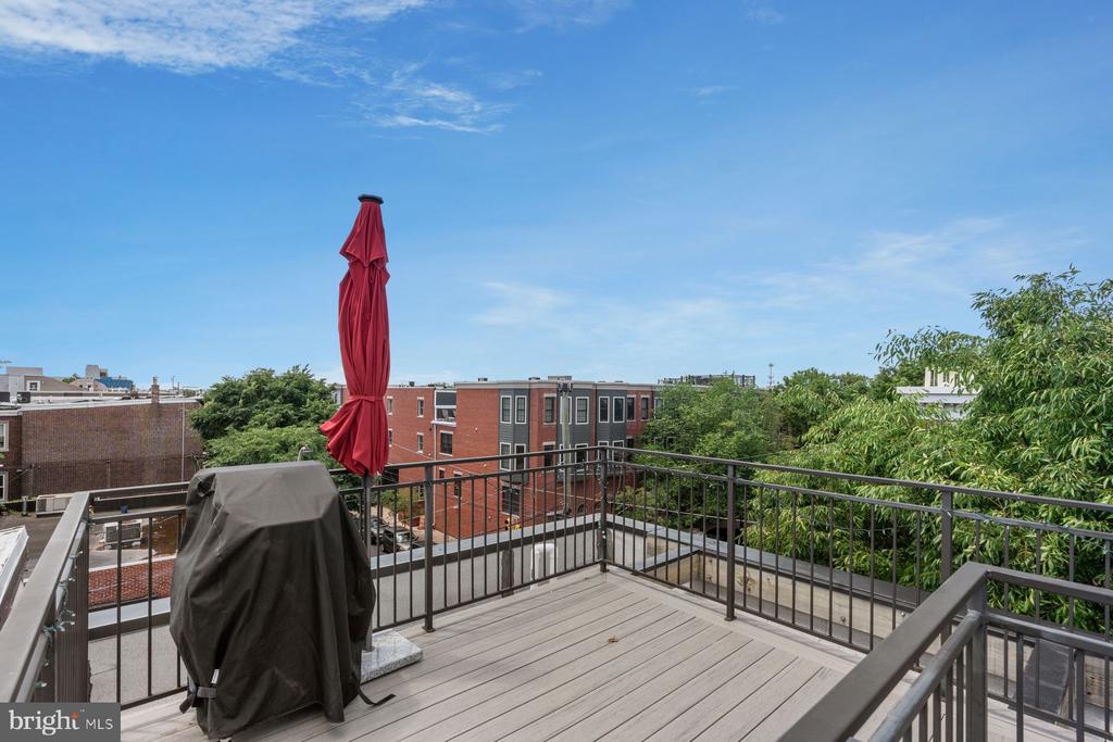 1747 CHRISTIAN STREET Unit: 1