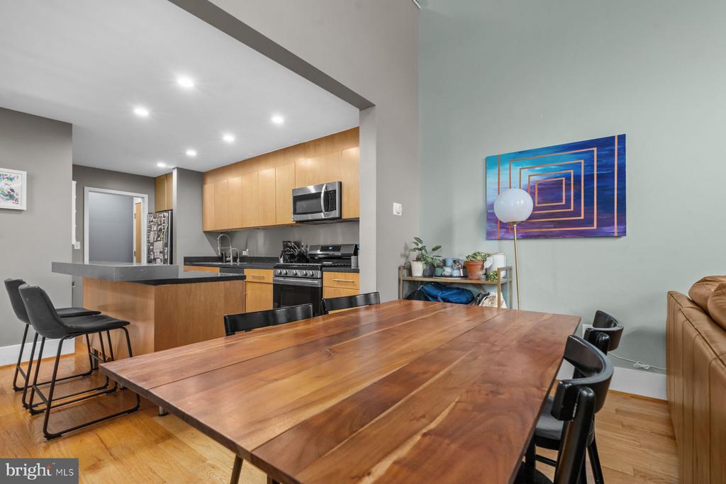 1747 CHRISTIAN STREET Unit: 1