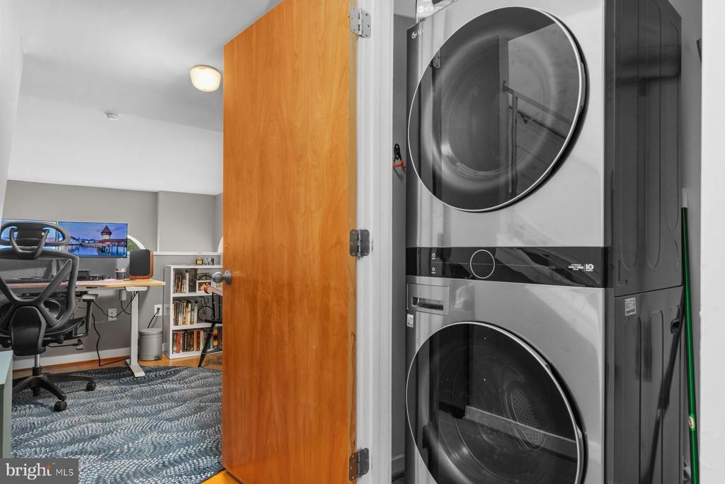 1747 CHRISTIAN STREET Unit: 1
