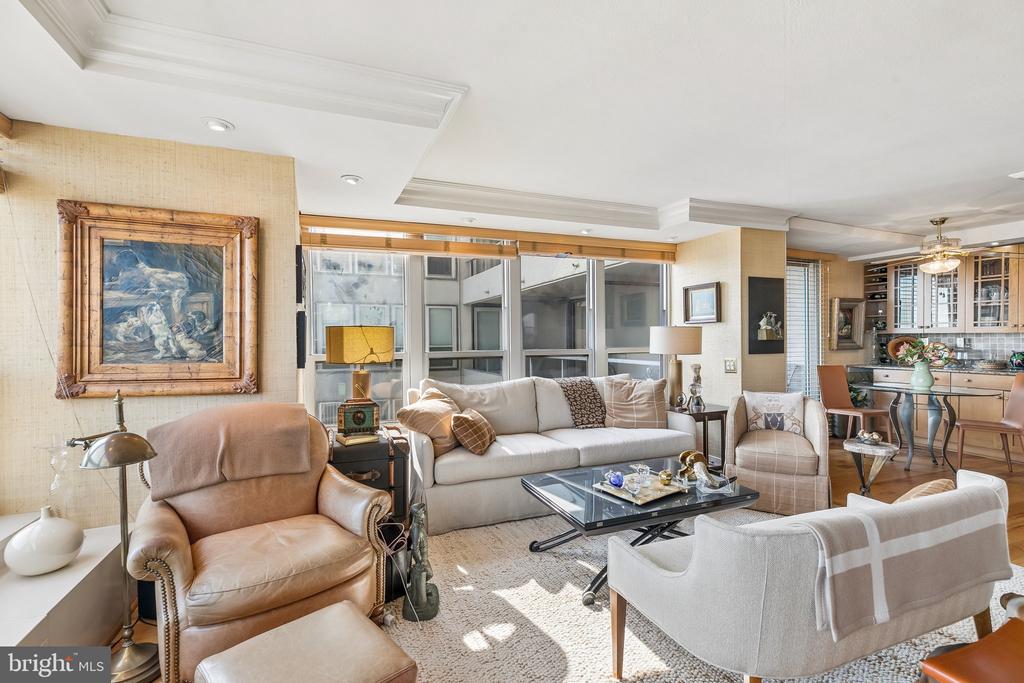 224 W RITTENHOUSE SQUARE Unit: 3010
