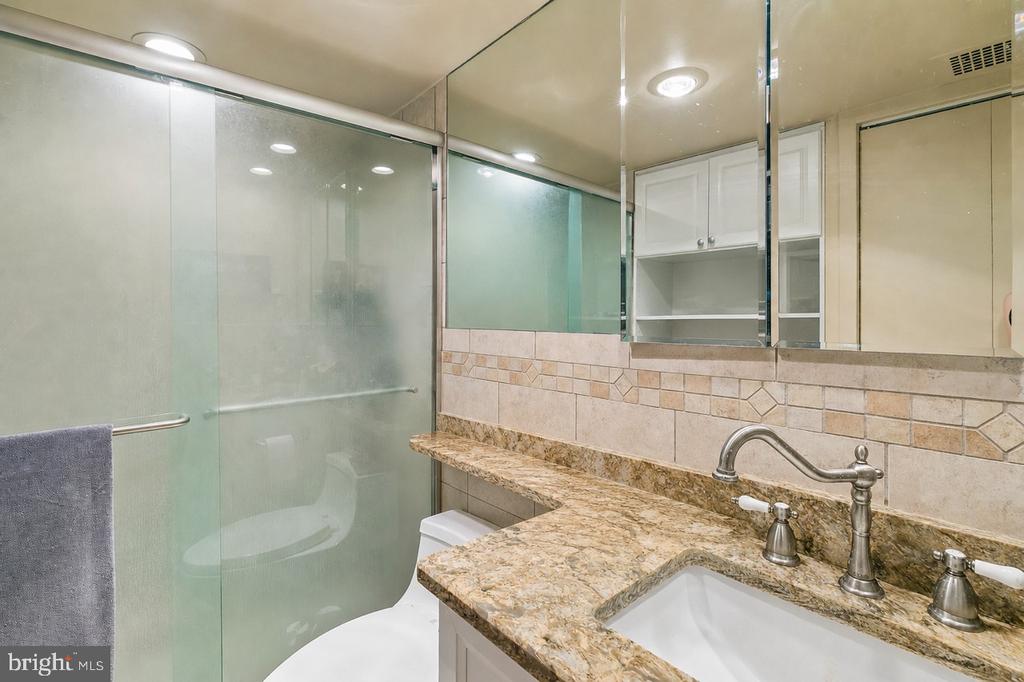 224 W RITTENHOUSE SQUARE Unit: 3010