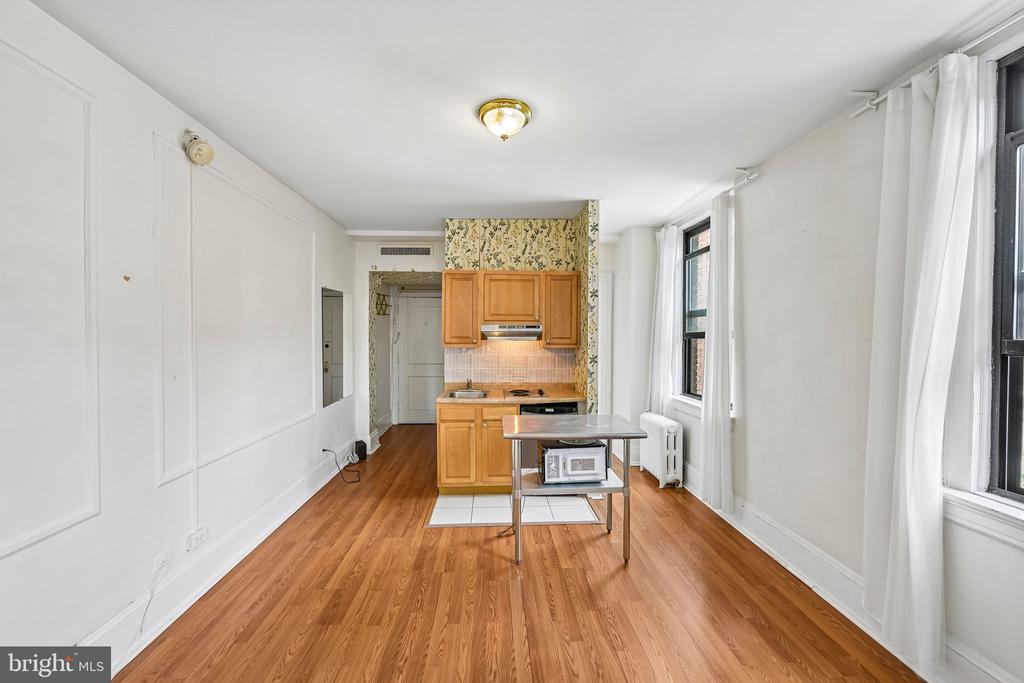 1324 LOCUST STREET Unit: 704