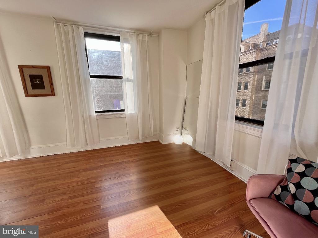 1324 LOCUST STREET Unit: 704