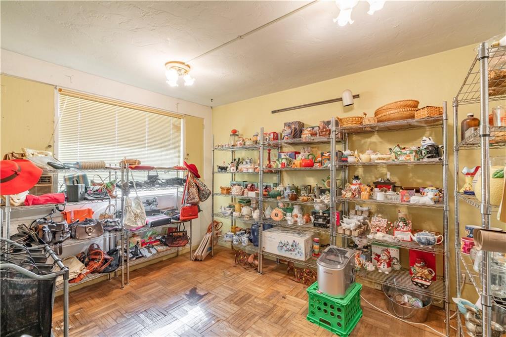 4924 N Miller Avenue