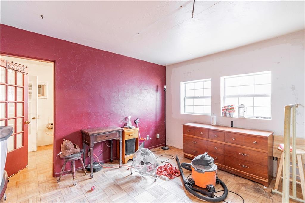 4924 N Miller Avenue