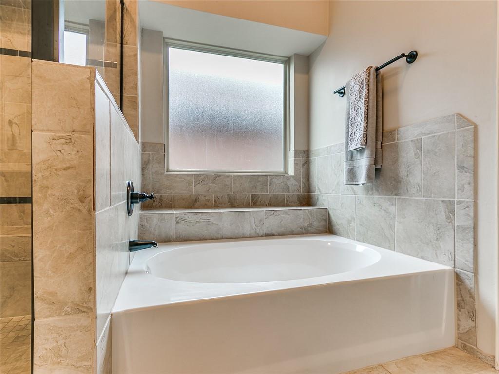 15916 Burkett Circle