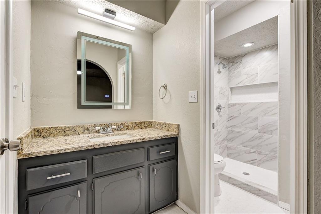 812 N Markwell Avenue