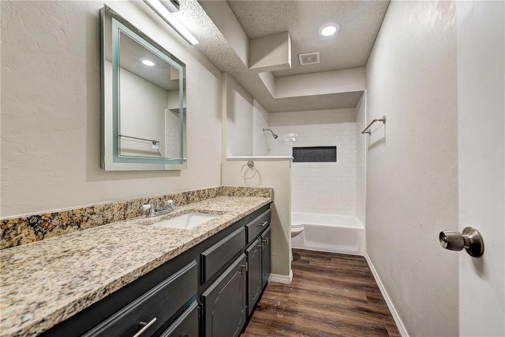 812 N Markwell Avenue