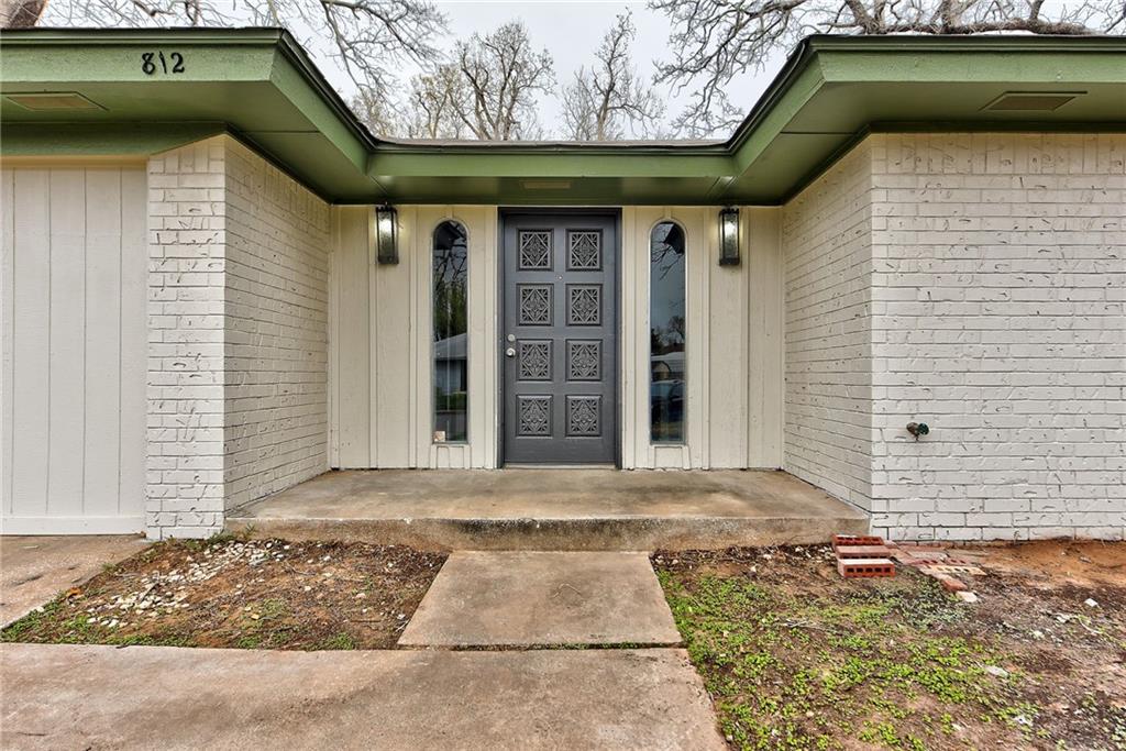 812 N Markwell Avenue