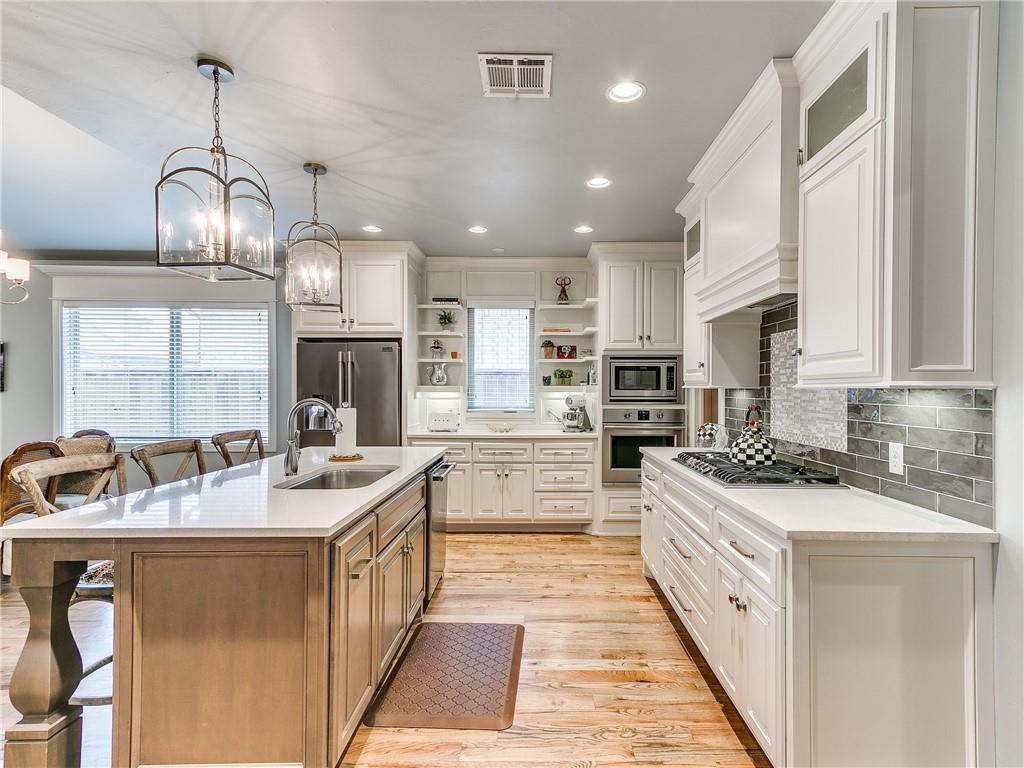 7700 NW 136th Terrace