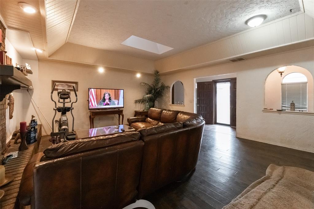 2332 NW 112th Street