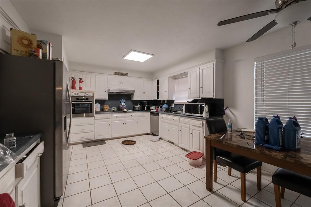 2332 NW 112th Street