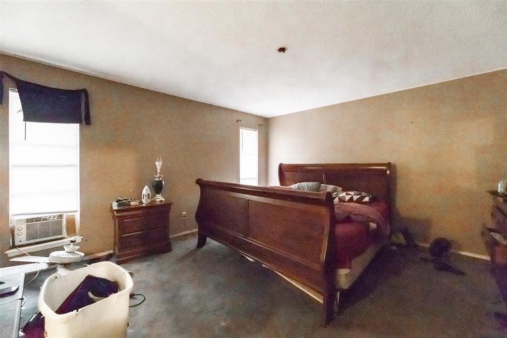 2332 NW 112th Street