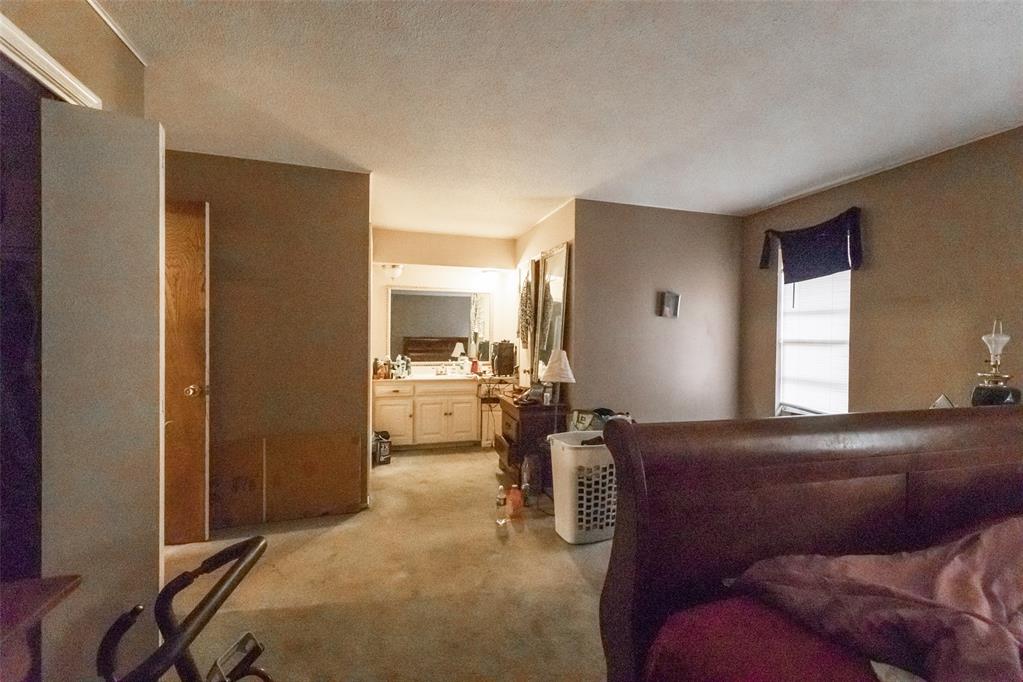 2332 NW 112th Street