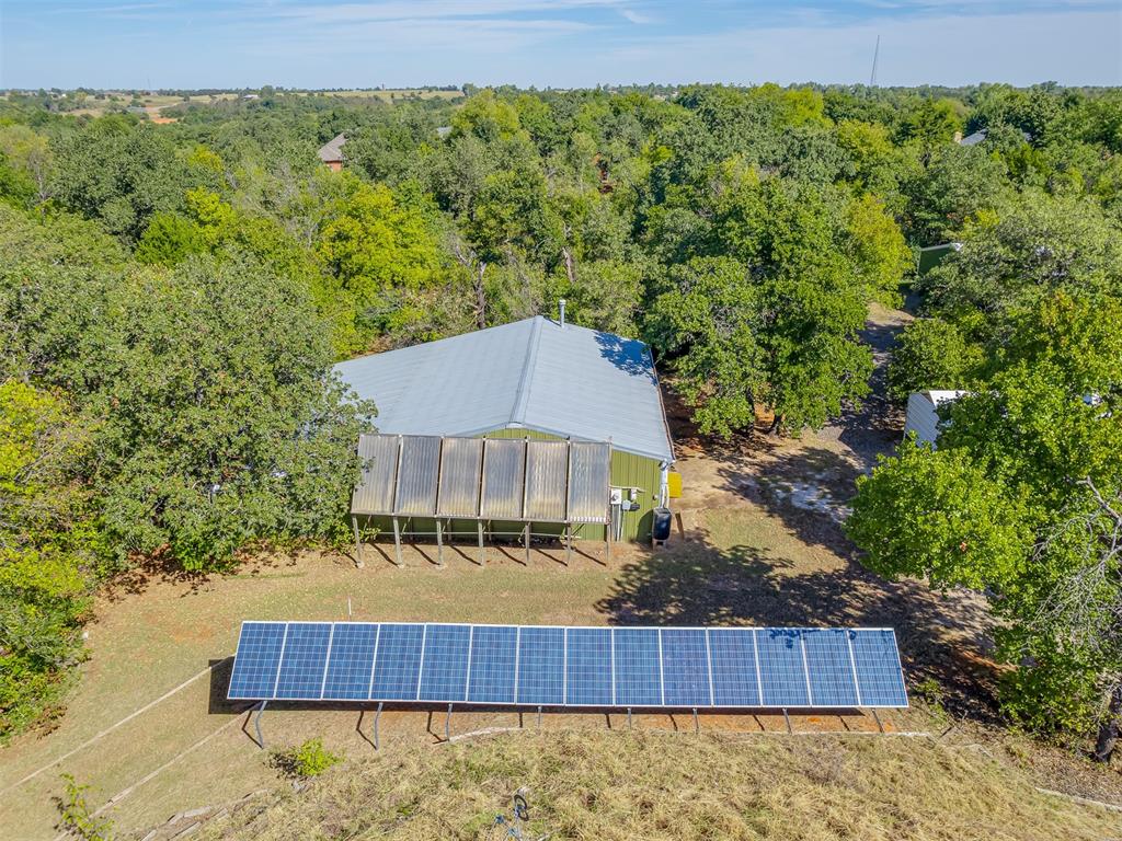 7401 N Rockwell Avenue