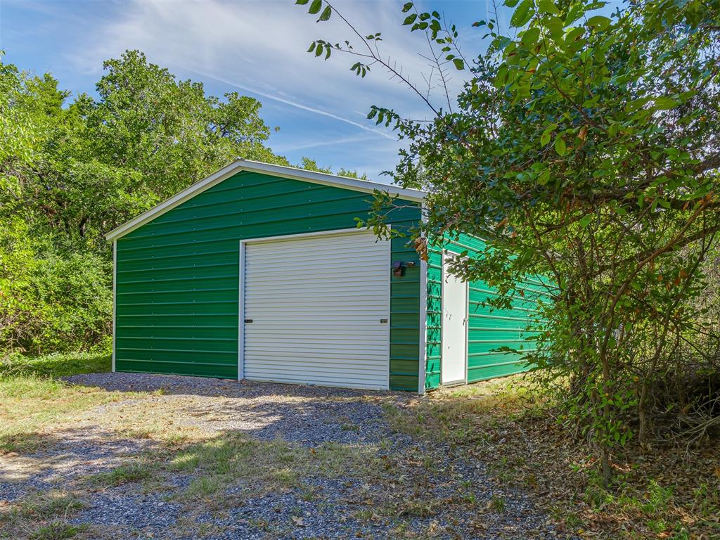 7401 N Rockwell Avenue