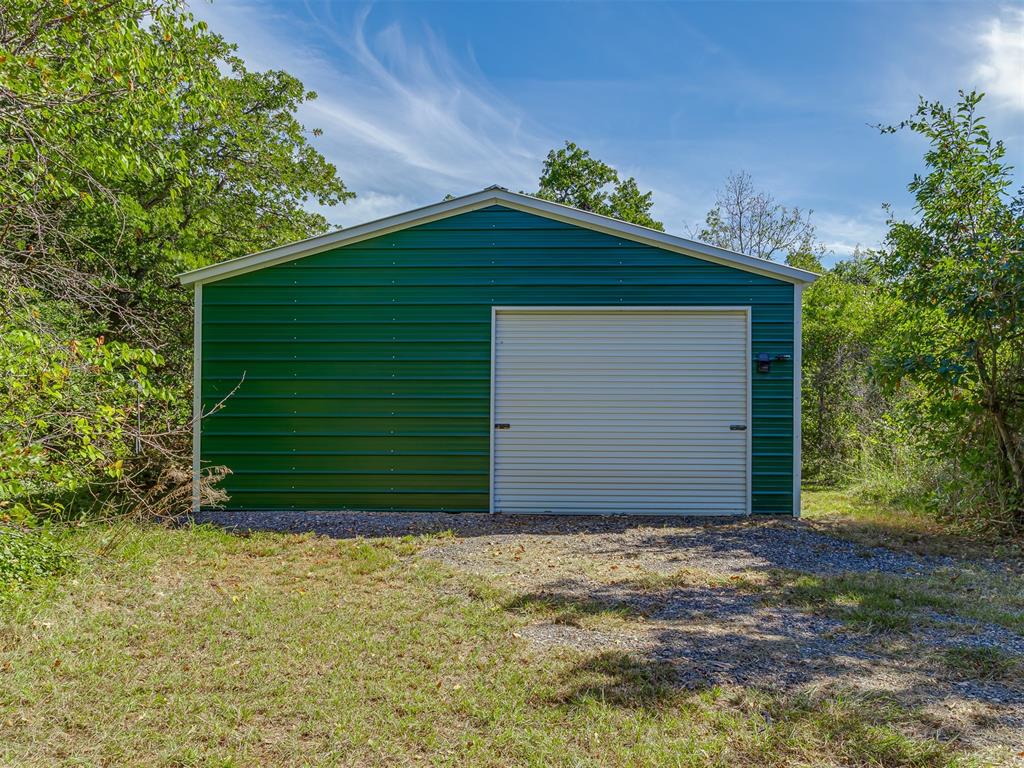 7401 N Rockwell Avenue