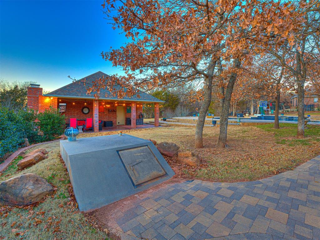 12101 Nandina Circle