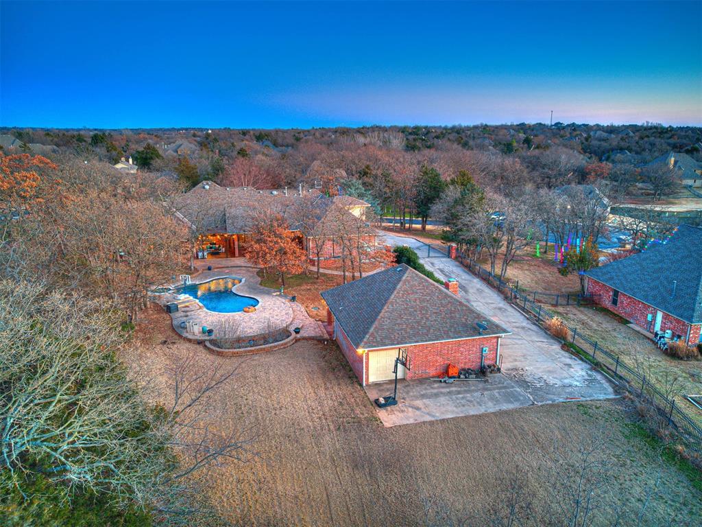 12101 Nandina Circle