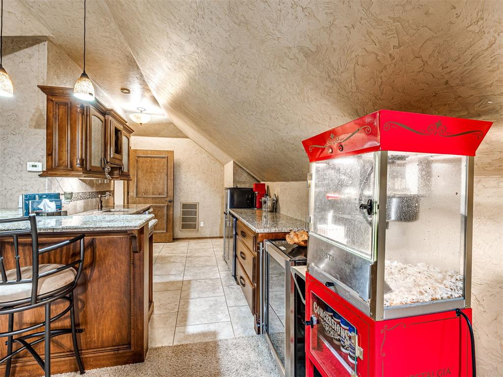 12101 Nandina Circle