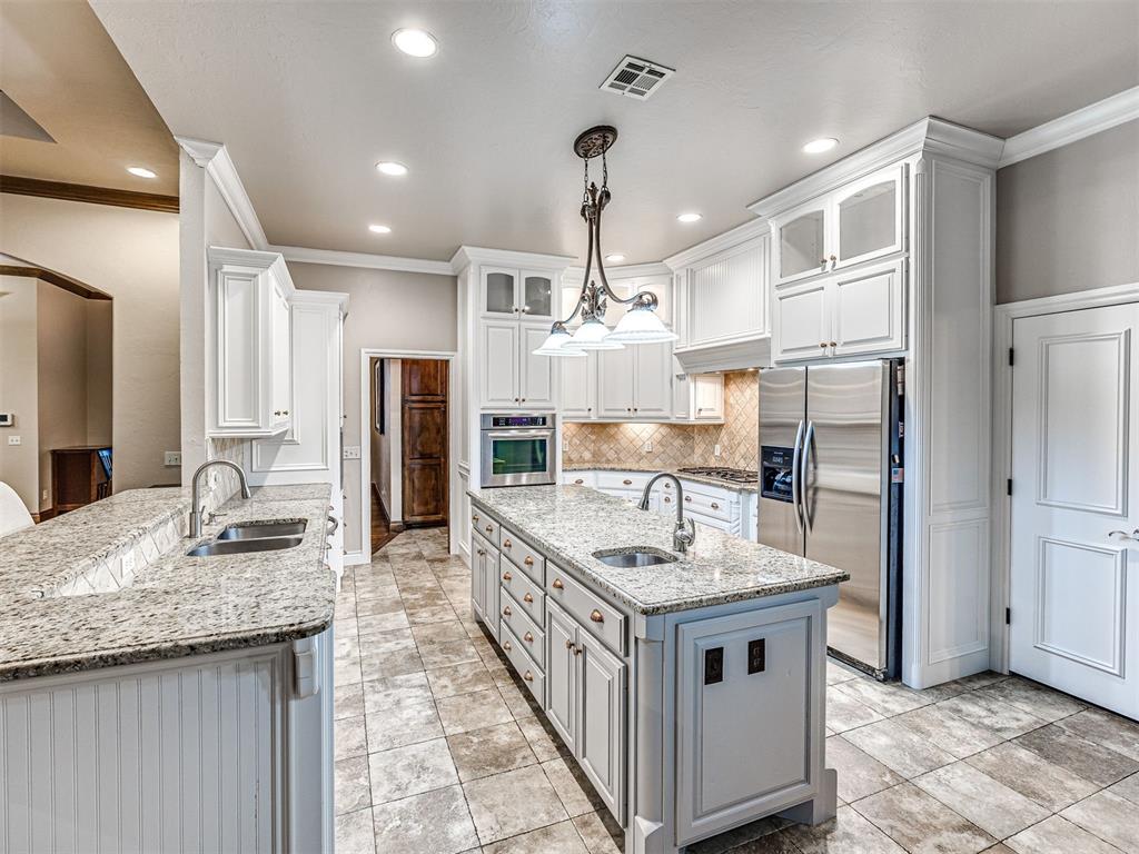 12101 Nandina Circle