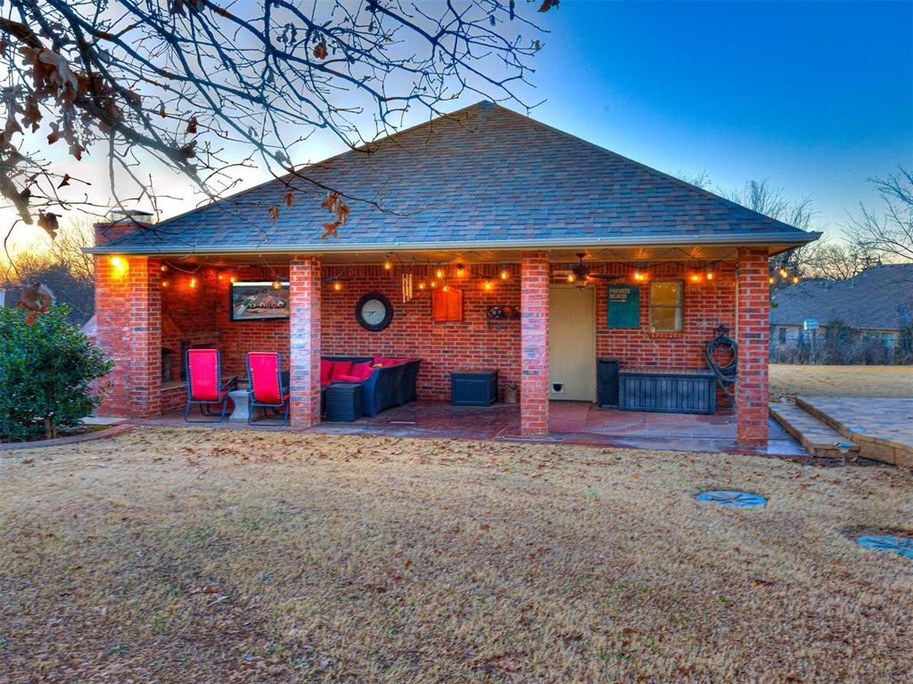 12101 Nandina Circle