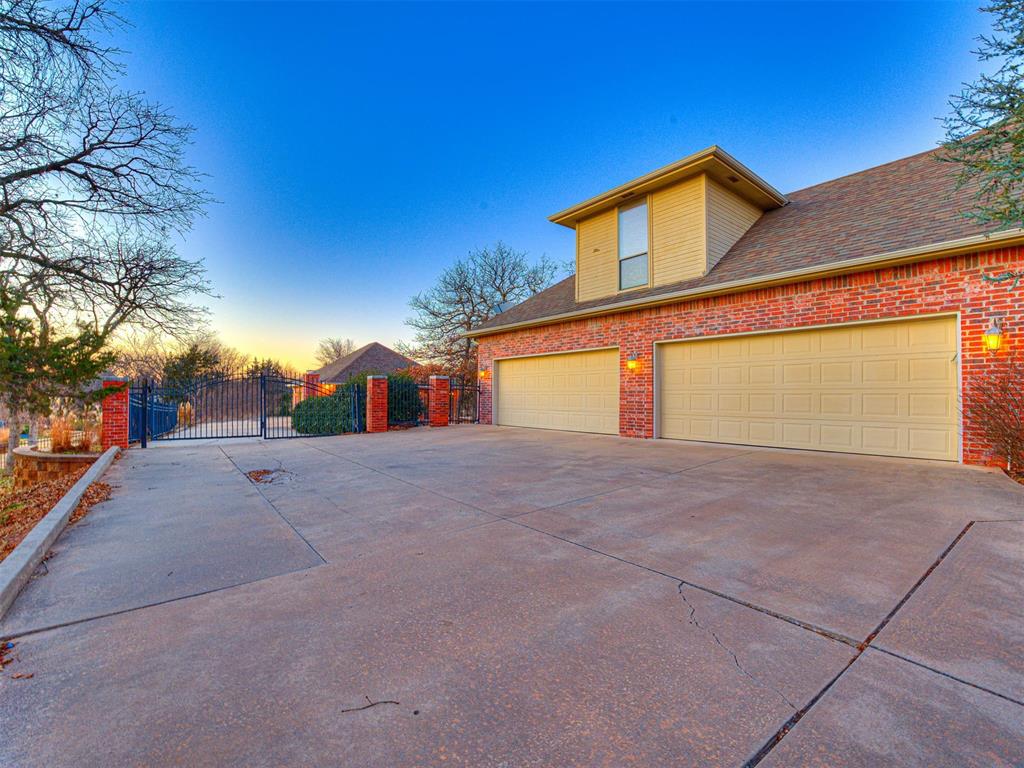 12101 Nandina Circle