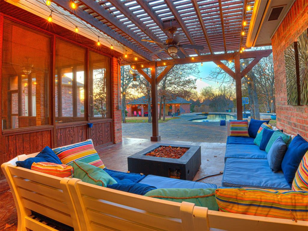 12101 Nandina Circle