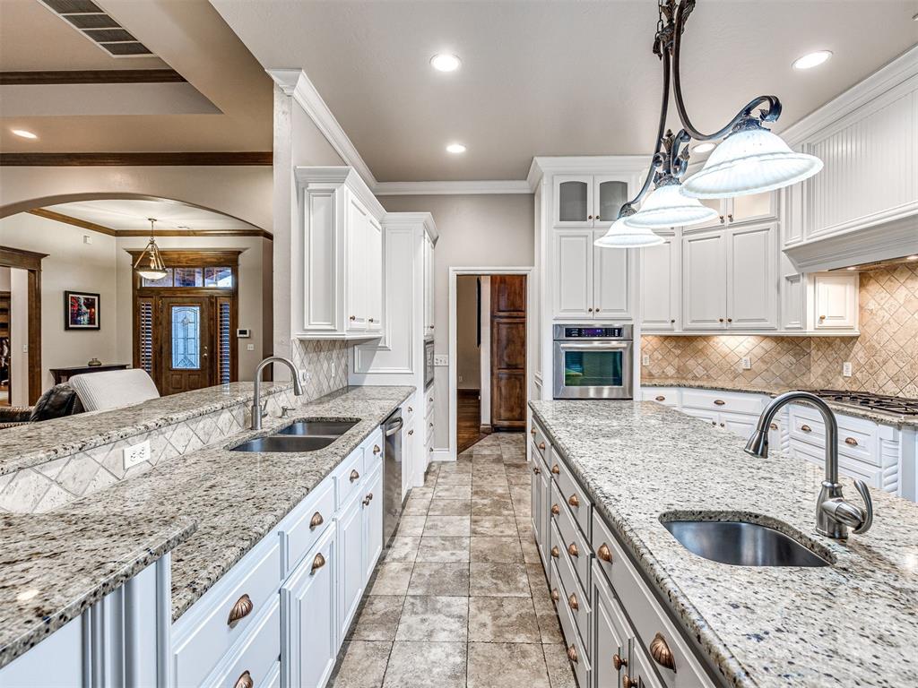 12101 Nandina Circle