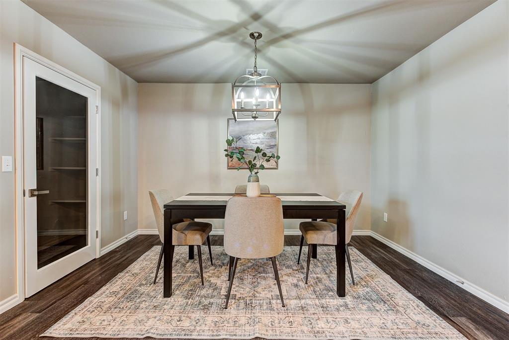 1112 N Eunice Avenue