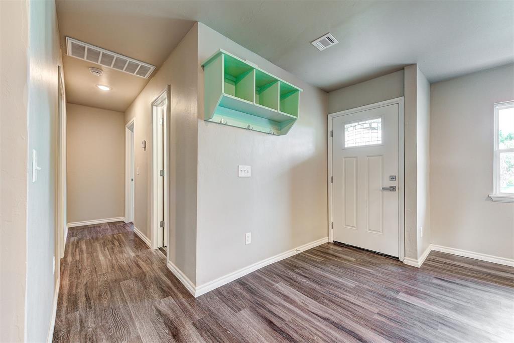 1112 N Eunice Avenue