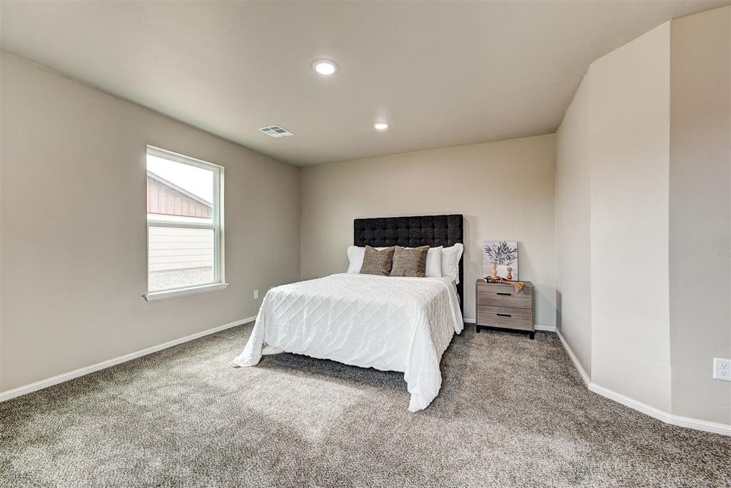 1112 N Eunice Avenue