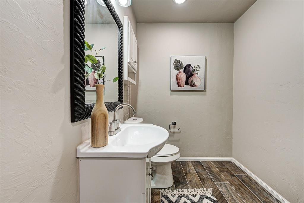 1112 N Eunice Avenue