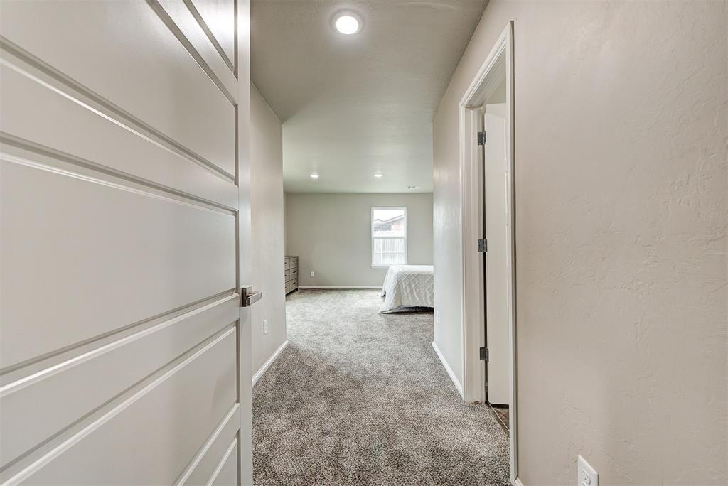 1112 N Eunice Avenue