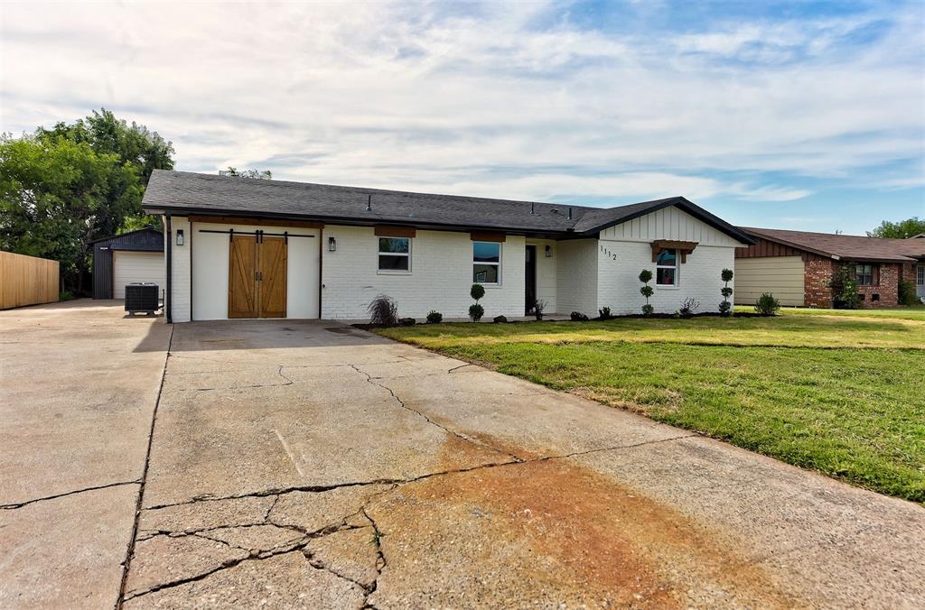 1112 N Eunice Avenue