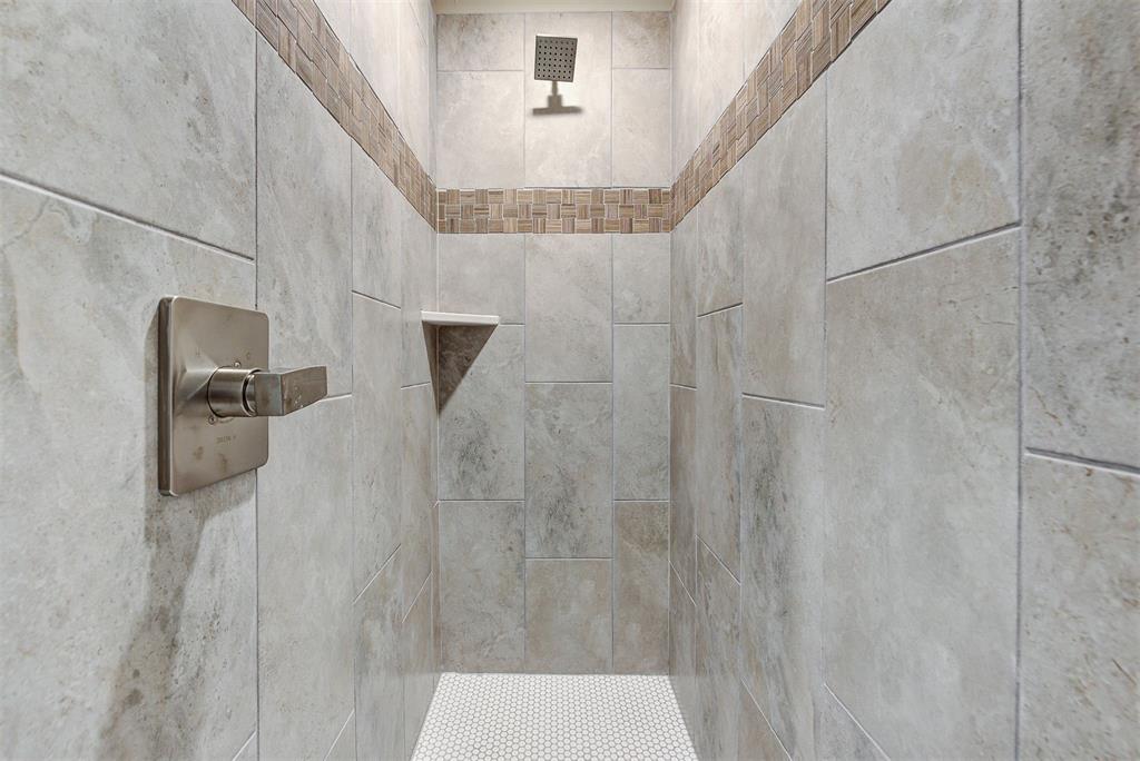 1112 N Eunice Avenue