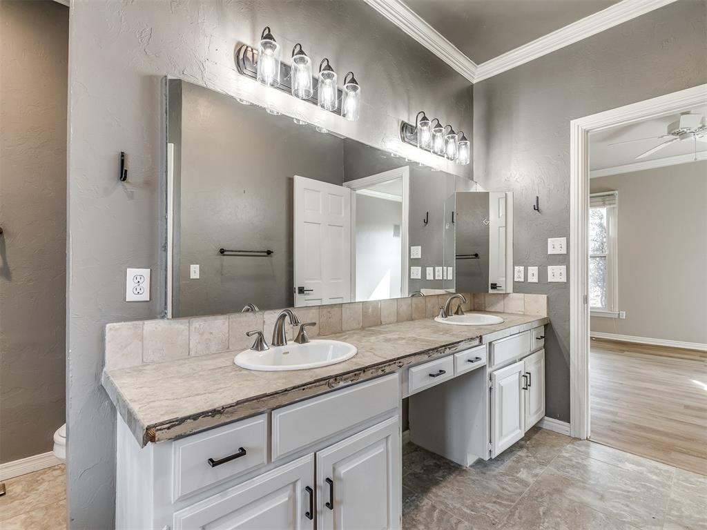 1404 Echohollow Trail