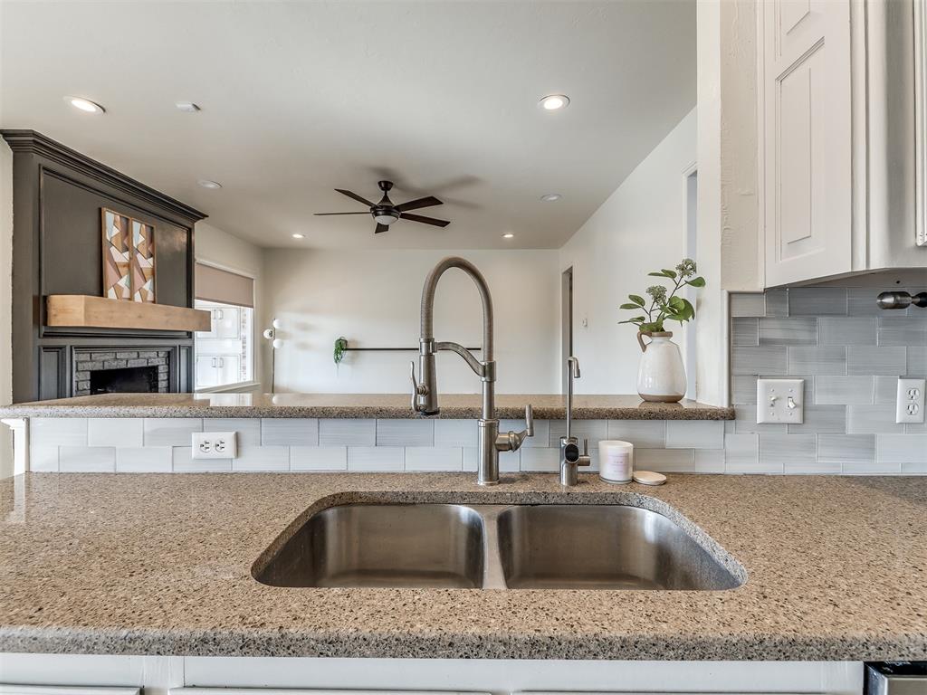 1404 Echohollow Trail